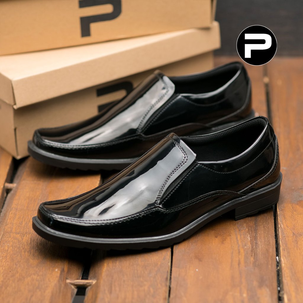 PAULMAY - Sepatu Formal Casual Pria Wina 100