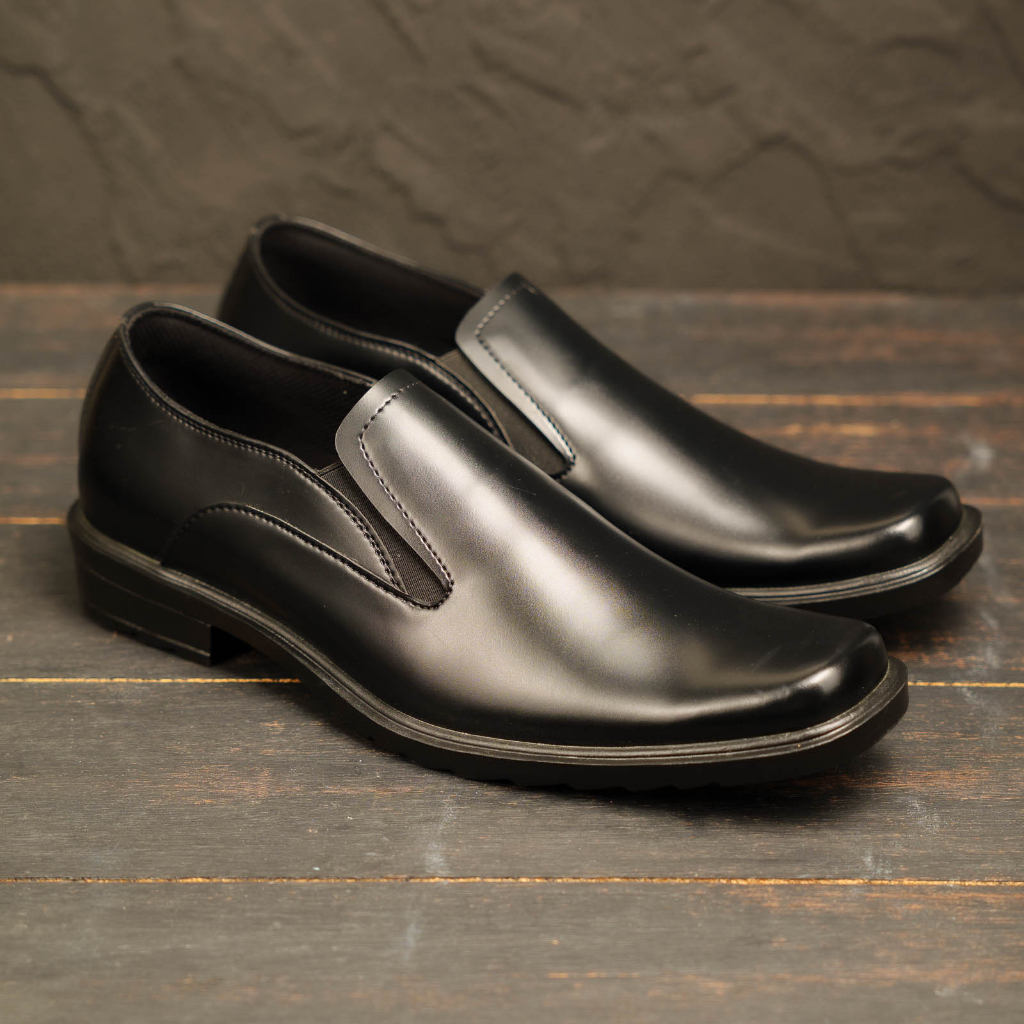 PAULMAY - Sepatu Formal Slip on Pria Wina 75