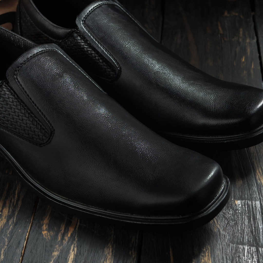 PAULMAY - Sepatu Formal Slip on Pria Wina 69