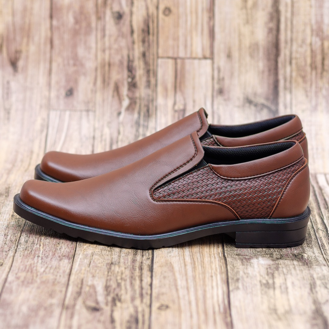 PAULMAY - Sepatu Formal Slip on Pria Wina 69