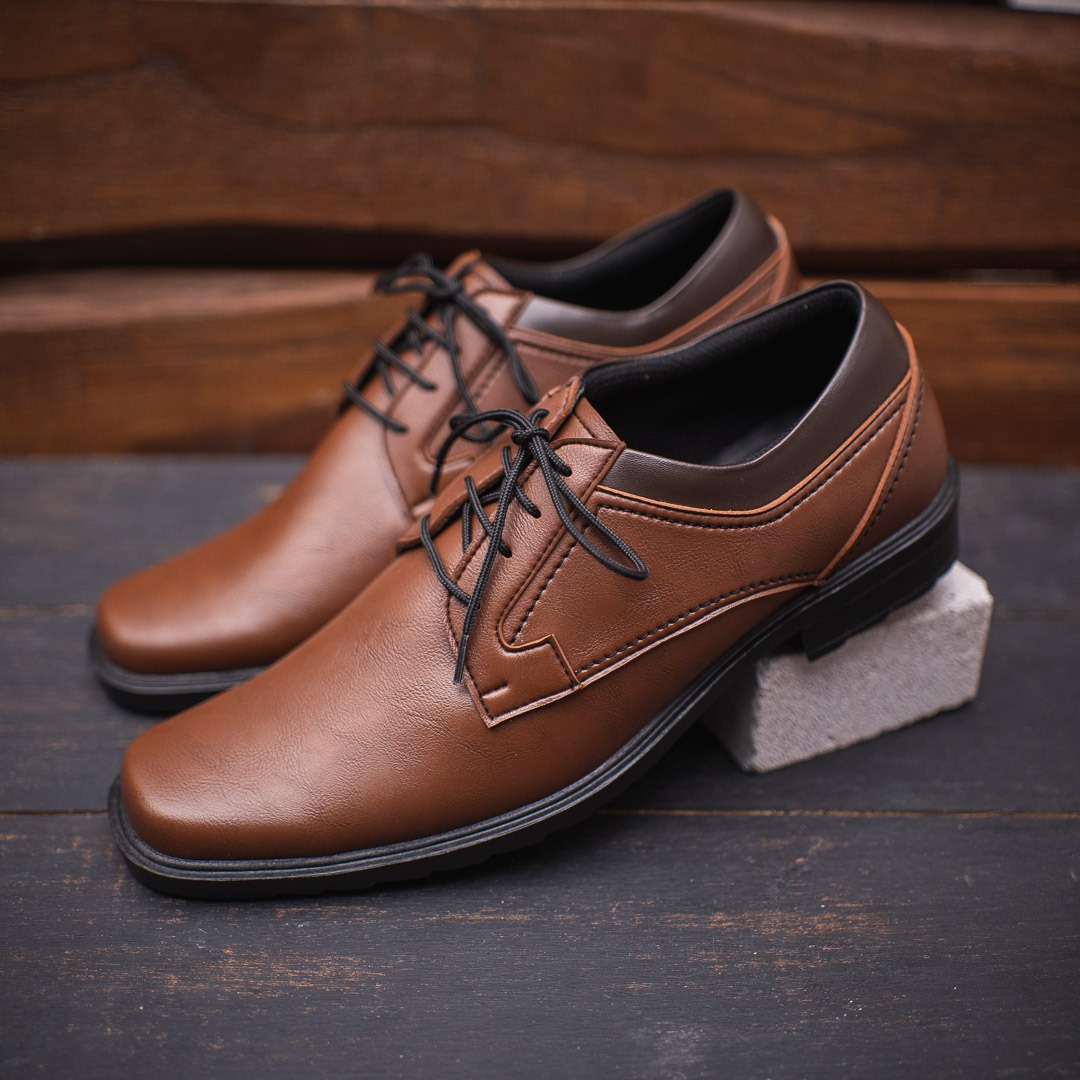 PAULMAY - Sepatu Formal Slip on Pria Wina 70