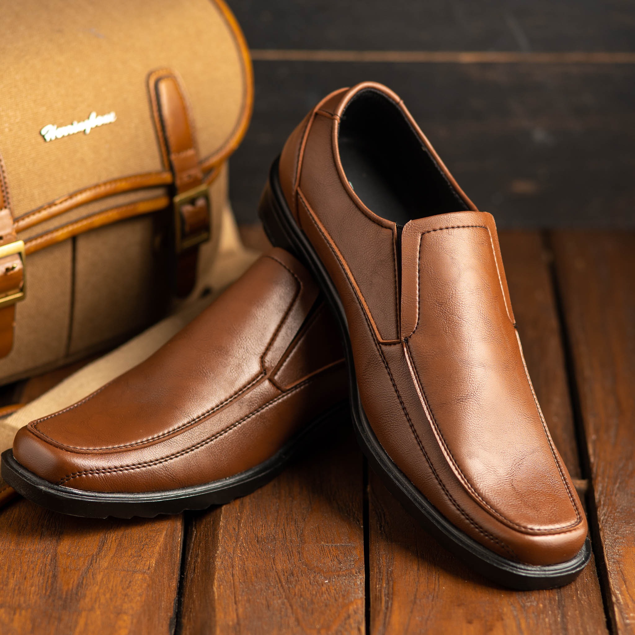 PAULMAY - Sepatu Formal Casual Pria Wina 71