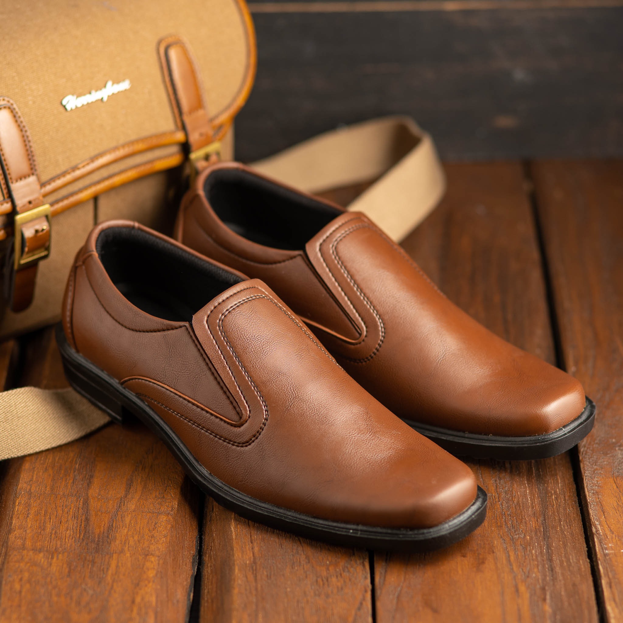 PAULMAY - Sepatu Formal Casual Pria Wina 72