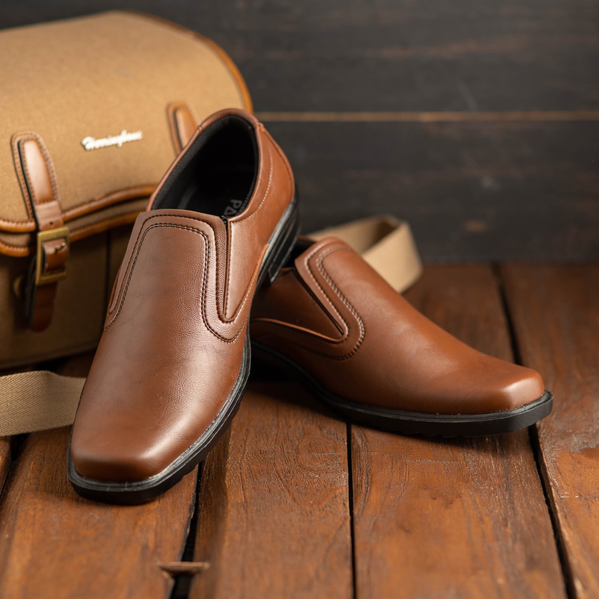 PAULMAY - Sepatu Formal Casual Pria Wina 72