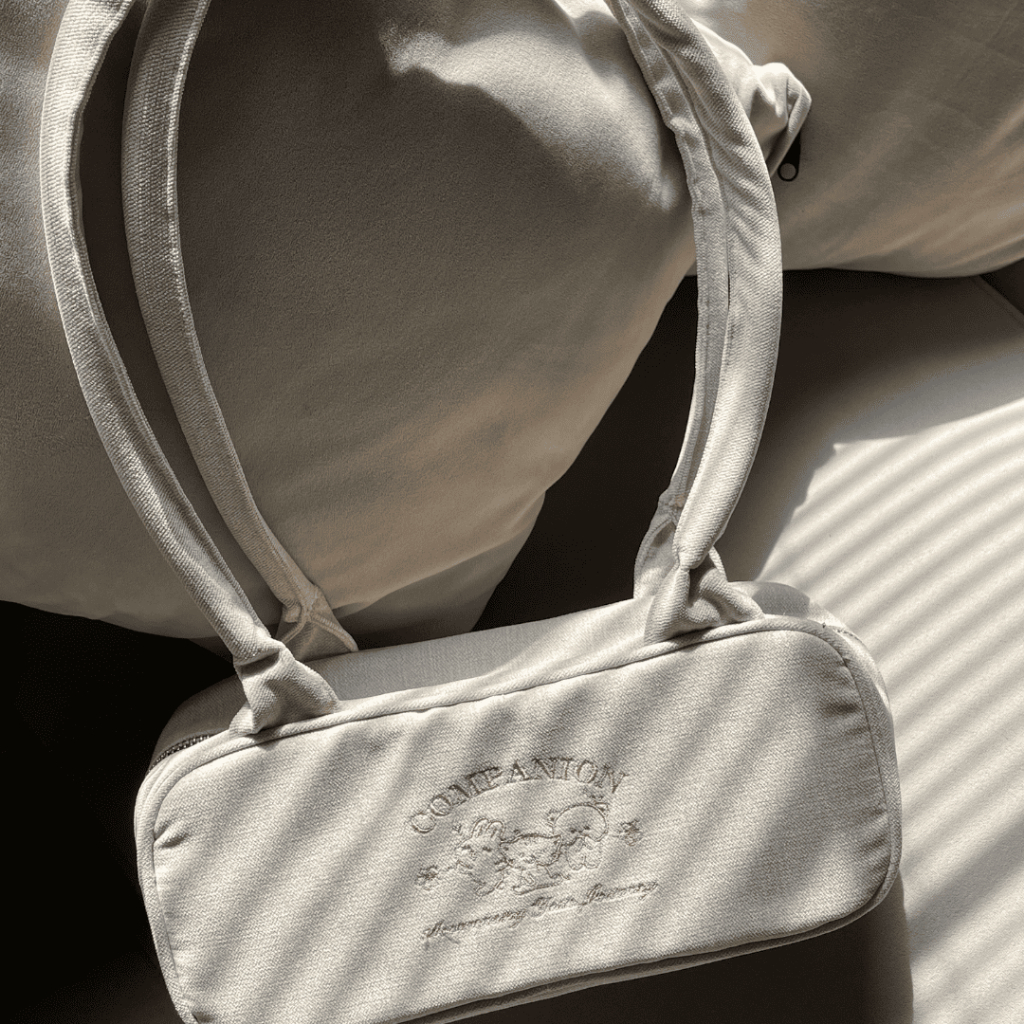 (companion) Snuggle Shoulder Bag - Tas Shoulder Bag Wanita Bahan Velvet Ekslusif