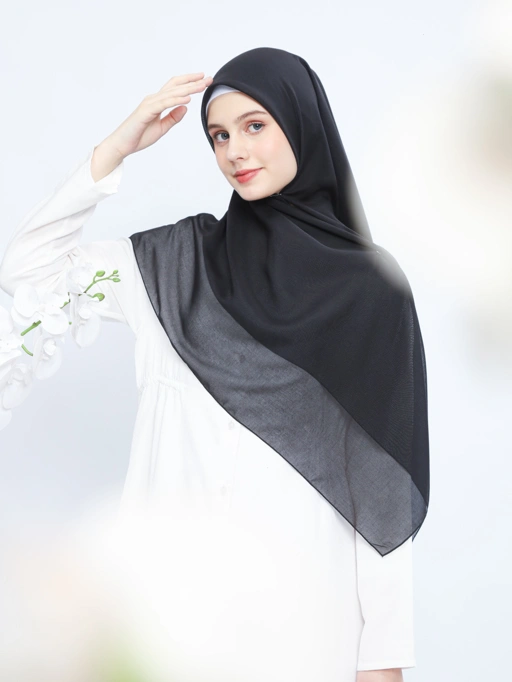 Image of Naura Square