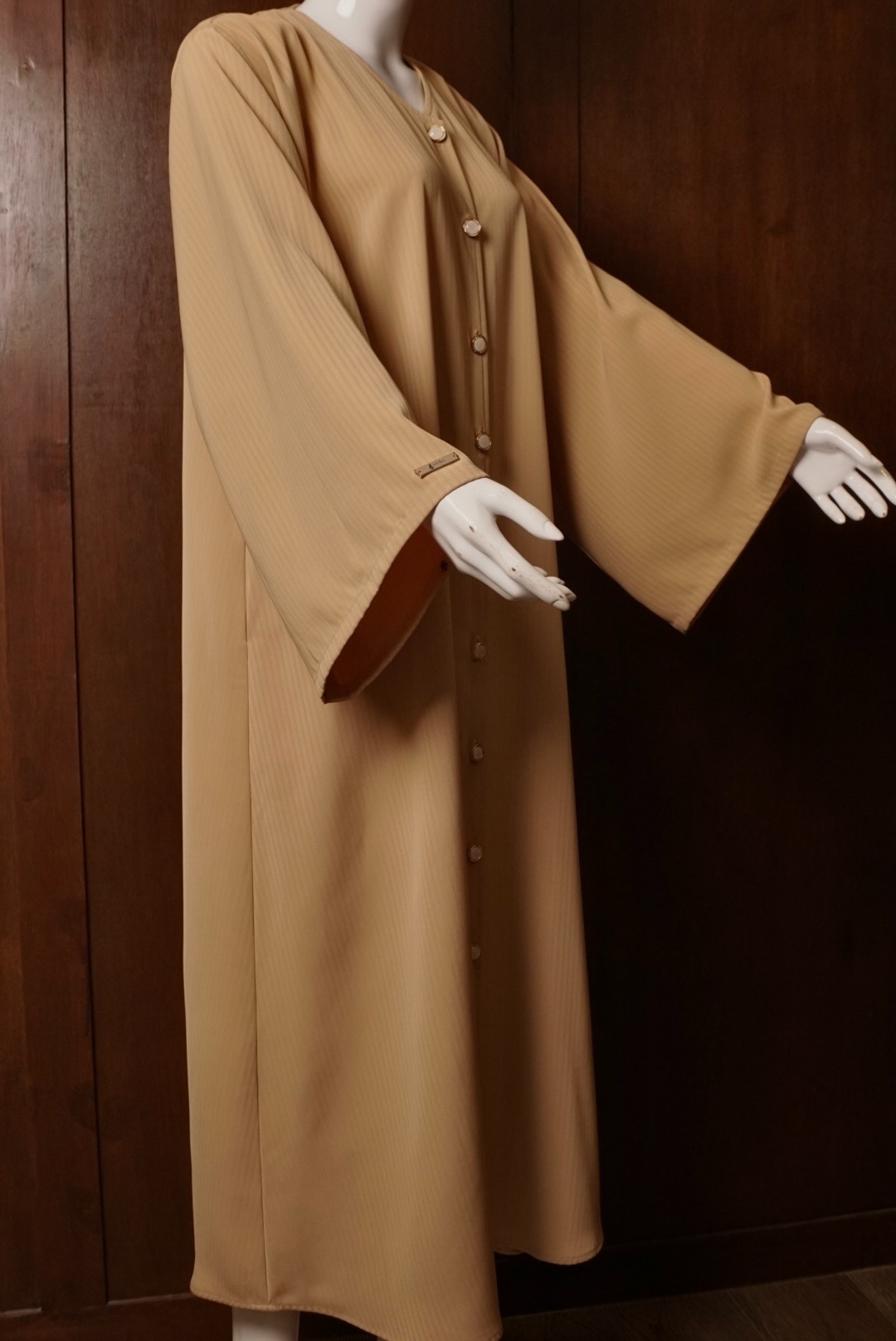 Luna abaya