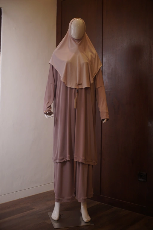 Image of Alana one set