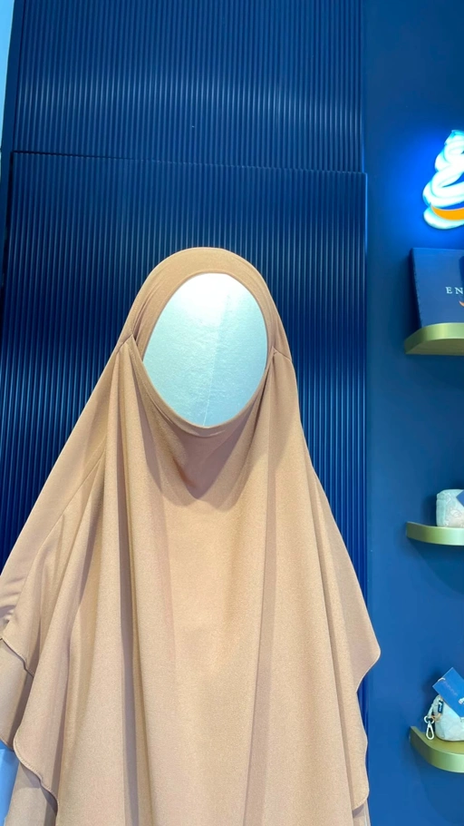 ANNISA KHIMAR MILO 