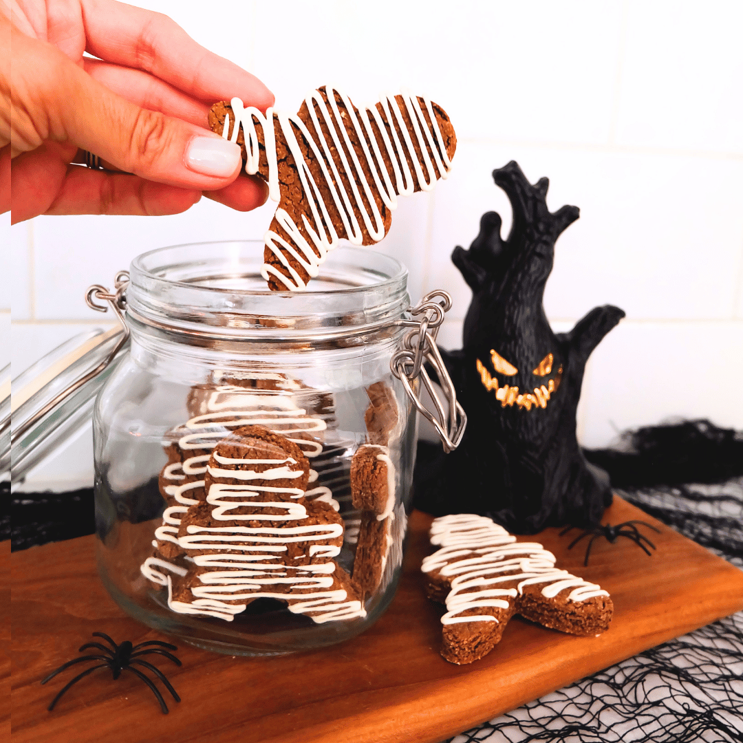 Halloween: Mummy Dog Cookie