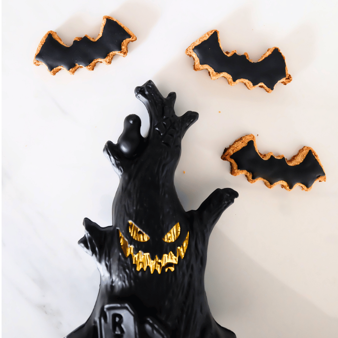 Halloween: Bat Dog Cookie