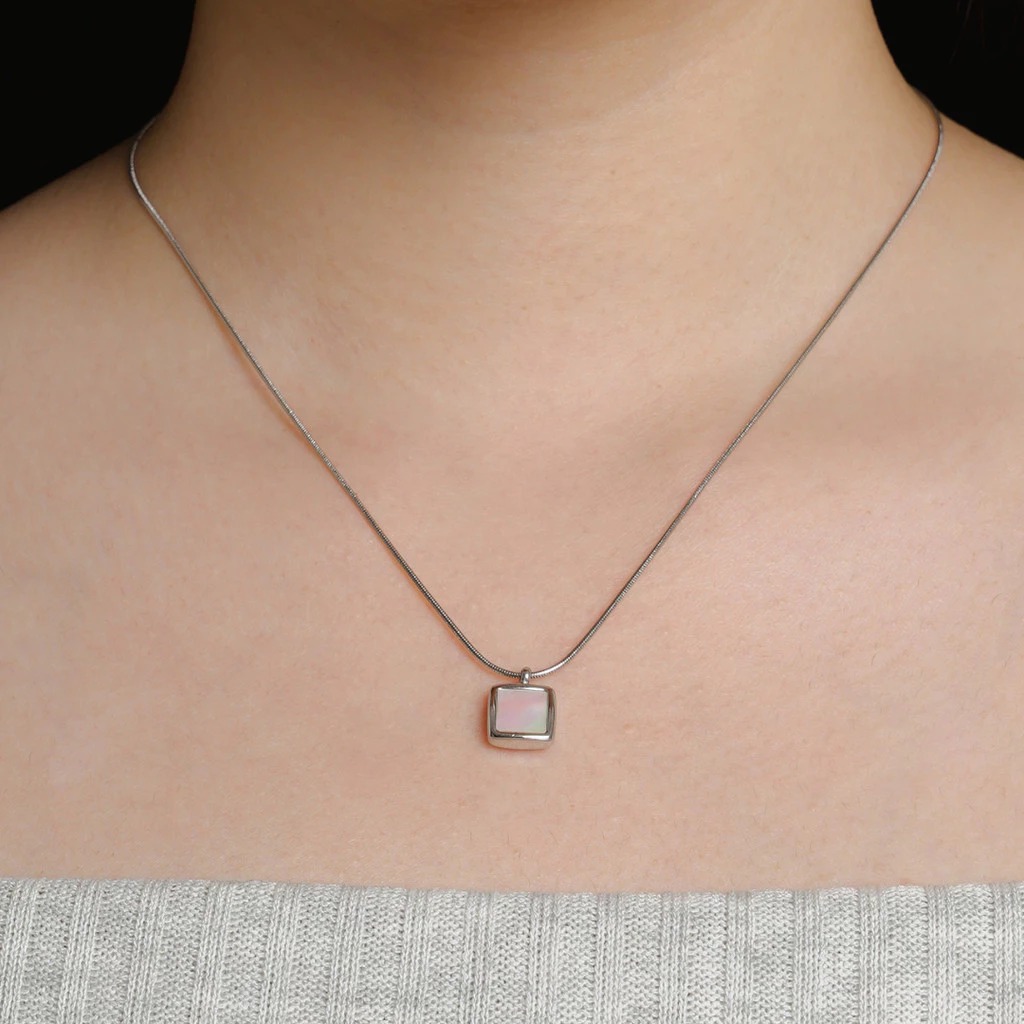 Chloe Necklace