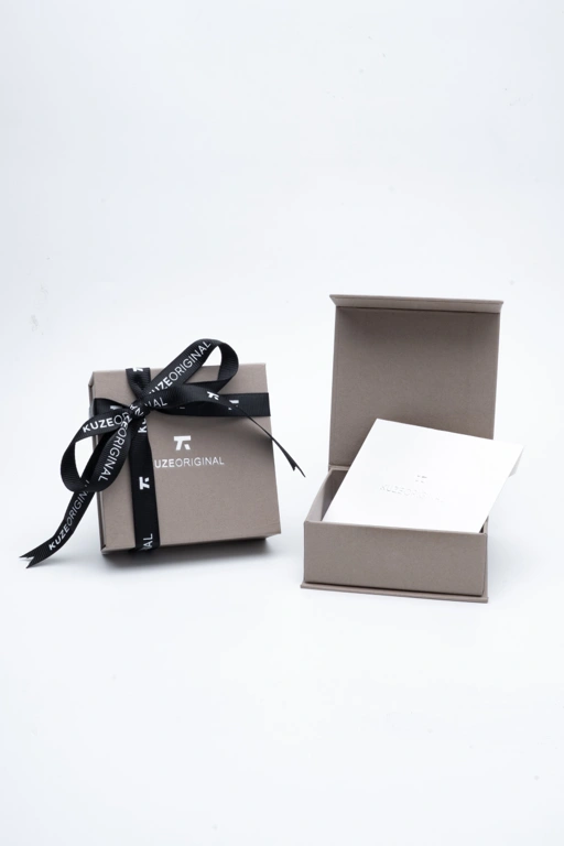 Image of Special Packaging Gift by Kuze Original