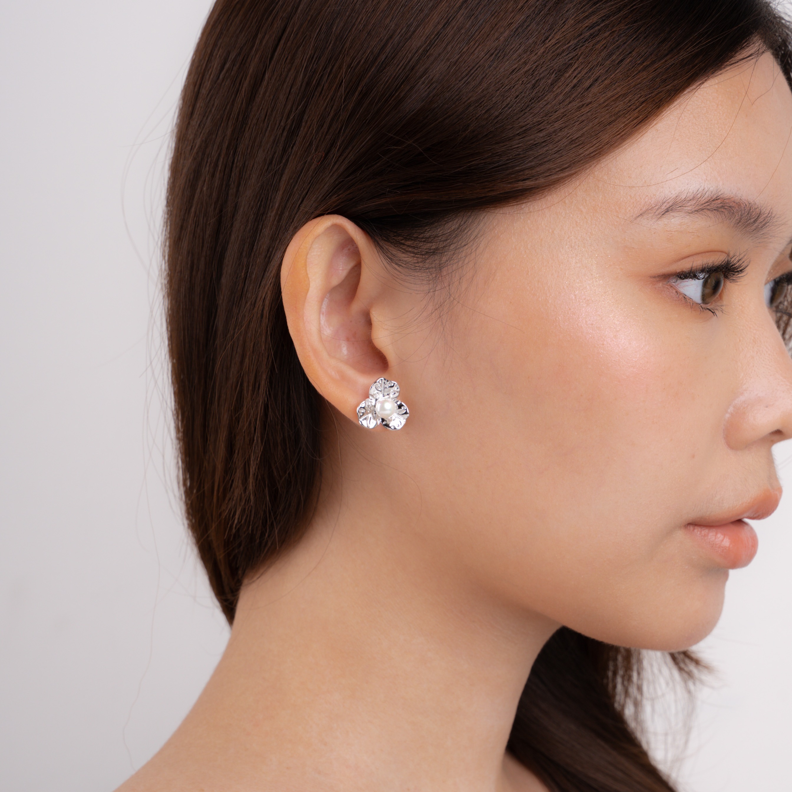 Lilyana Earrings
