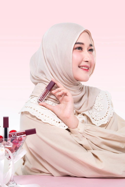 Image of Kyl Cosmetic - Water Tint Cherry Bomb ( Lip Tint )