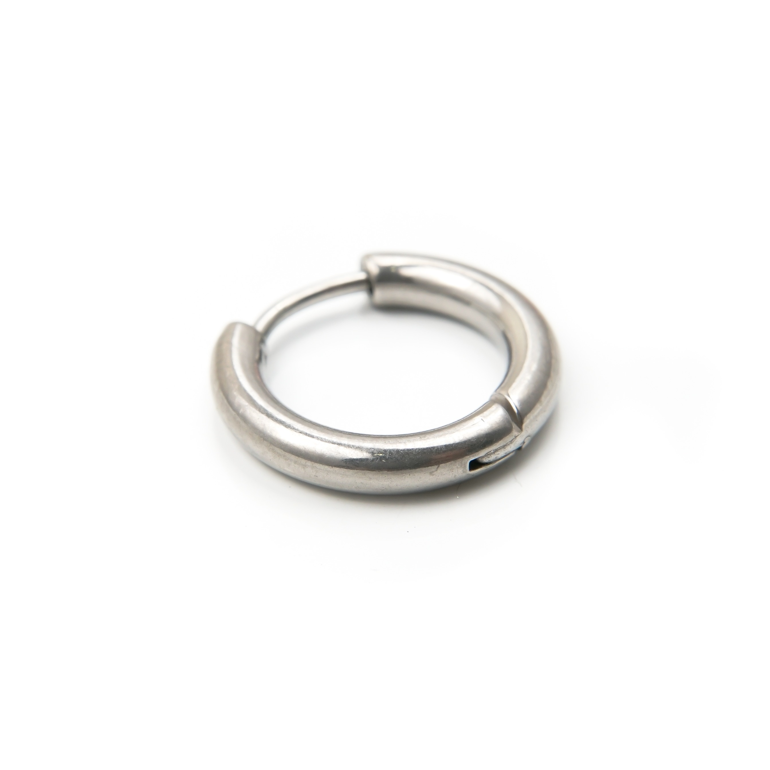 Lulia - Titanium Hoop