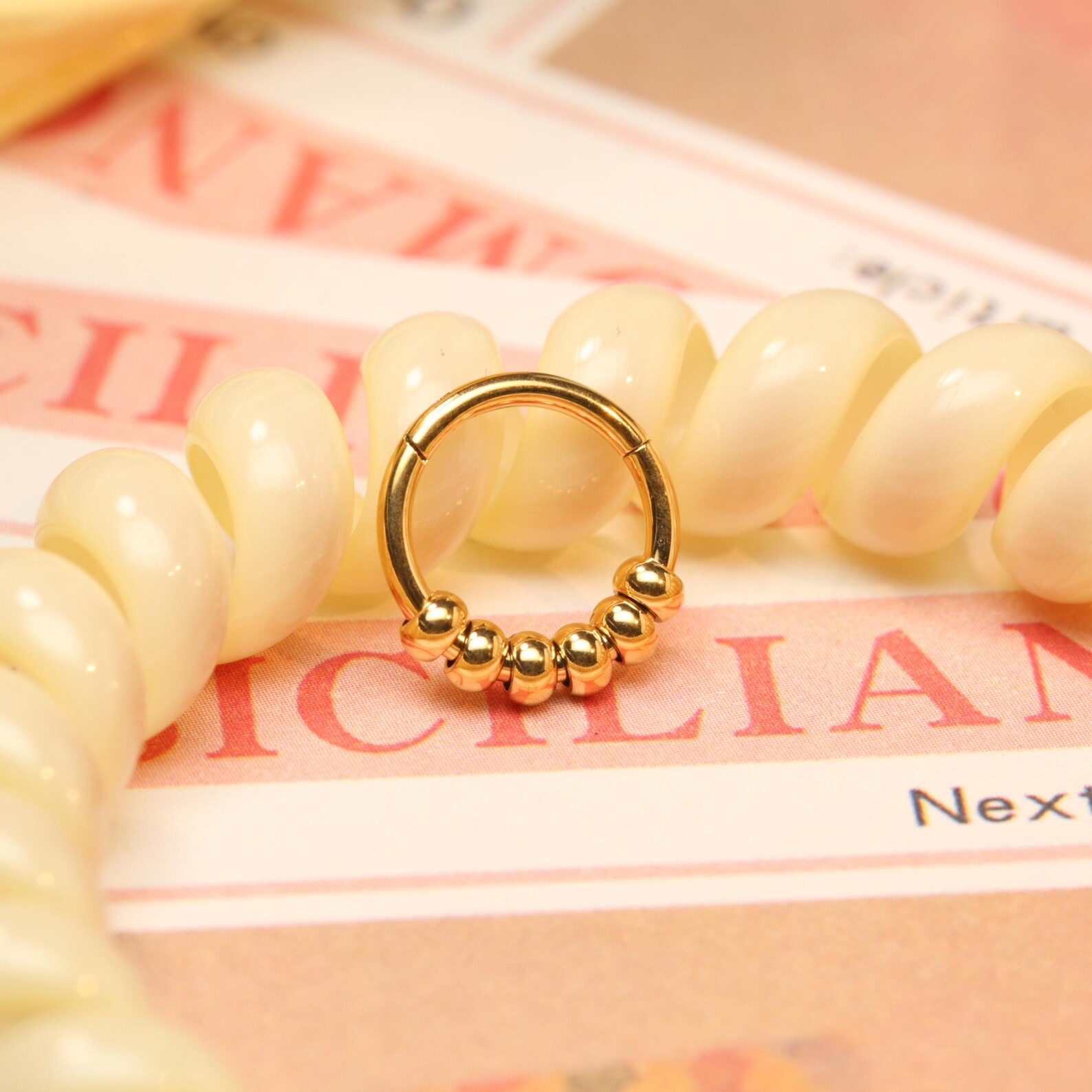 Beads String Piercing Hoop - Clicker