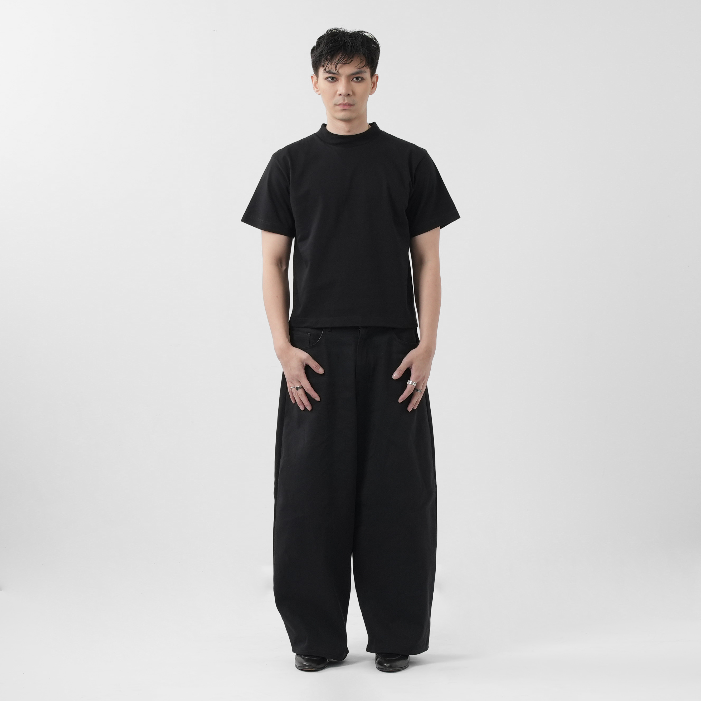 Crop Boxy Tee - Black