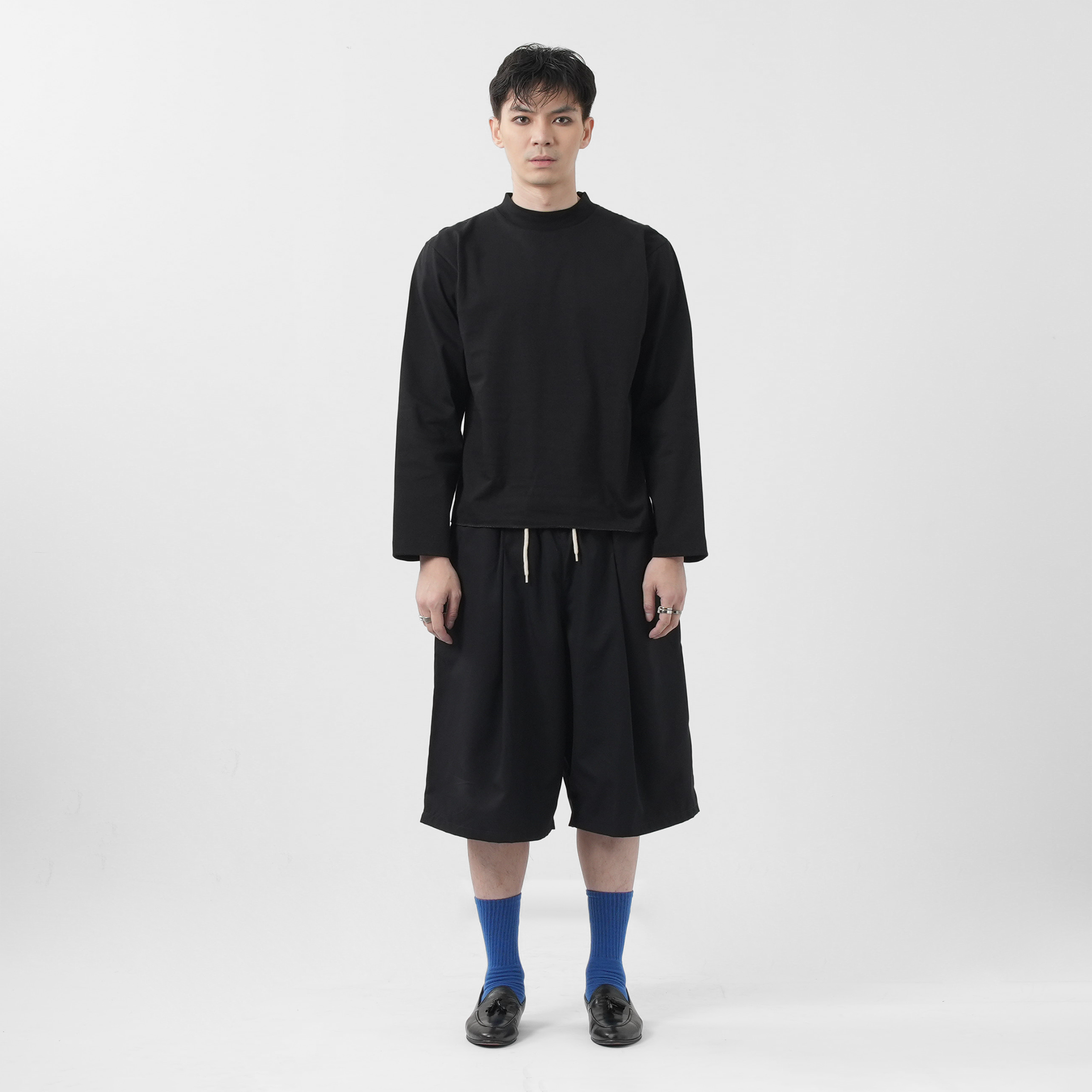Crop Boxy Long Sleeve Tee - Black
