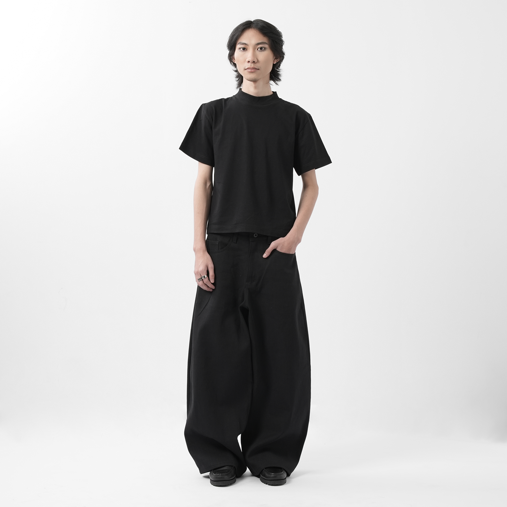 'Forma' Wide Black Denim Pants