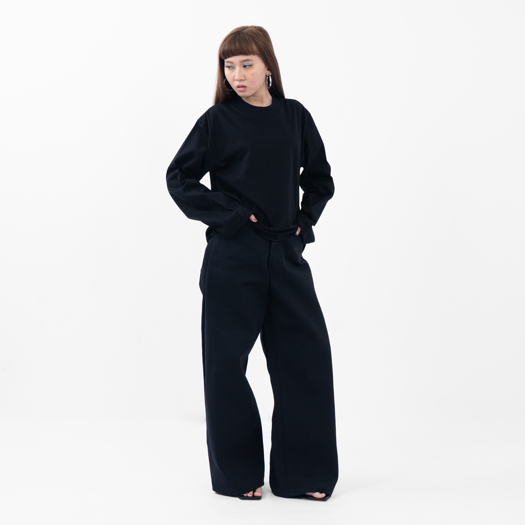 Crop Boxy Long Sleeve Tee - Black