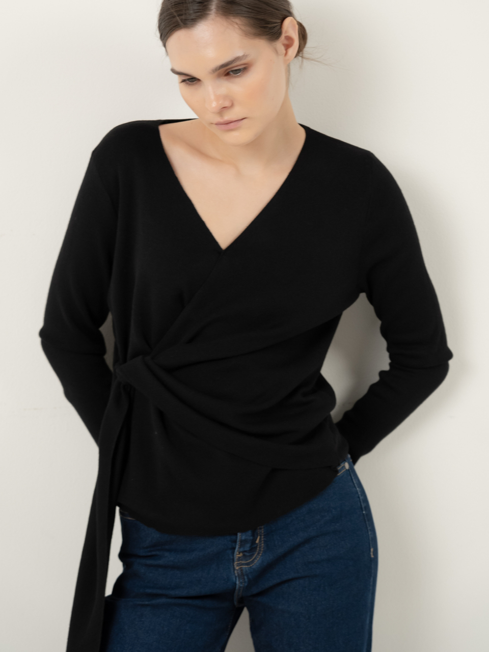ANKARA - Rinae V-Necked Wrap Top