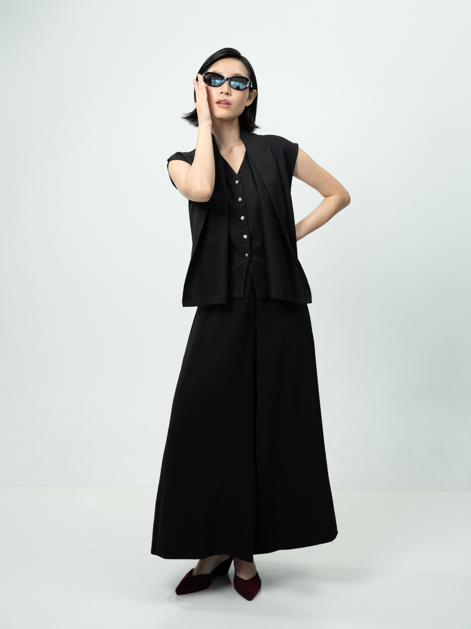 ANKARA Eyewear - JENNI Black Lens with Black Acetate Oval Sunglasses