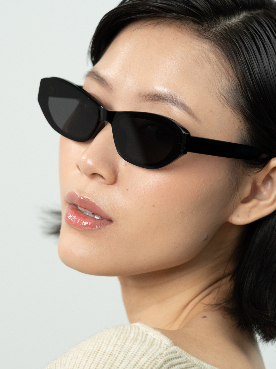 ANKARA Eyewear - NORIN Black Lens with Black Acetate Cat-eye Sunglasses