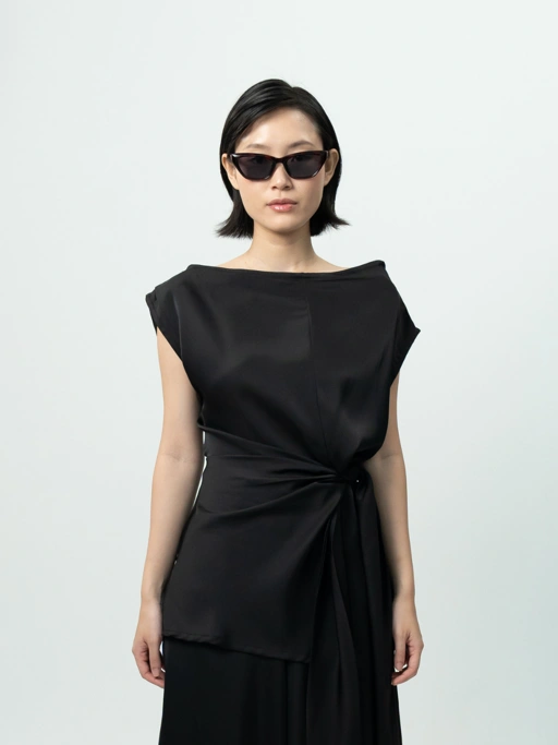 Image of ANKARA Eyewear - RAVEN Slate Grey Lens with Rosewood Acetate Cat-eye Sunglasses