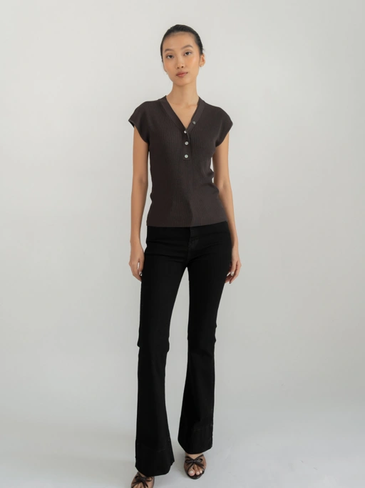 Image of Kael Top