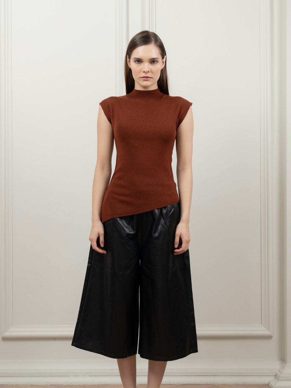 ANKARA - Pose Top