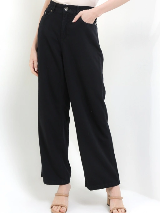 Image of EXPAND Ova Jeans 014.92993ED.99