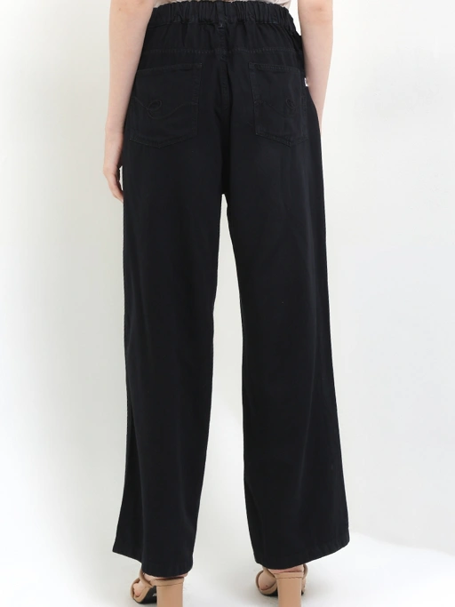 Image of EXPAND Ova Jeans 014.92993ED.99