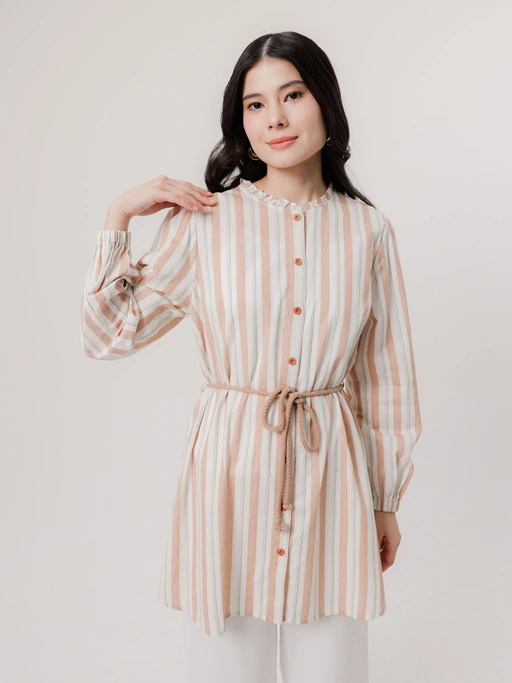 Image of Tyas Blouse