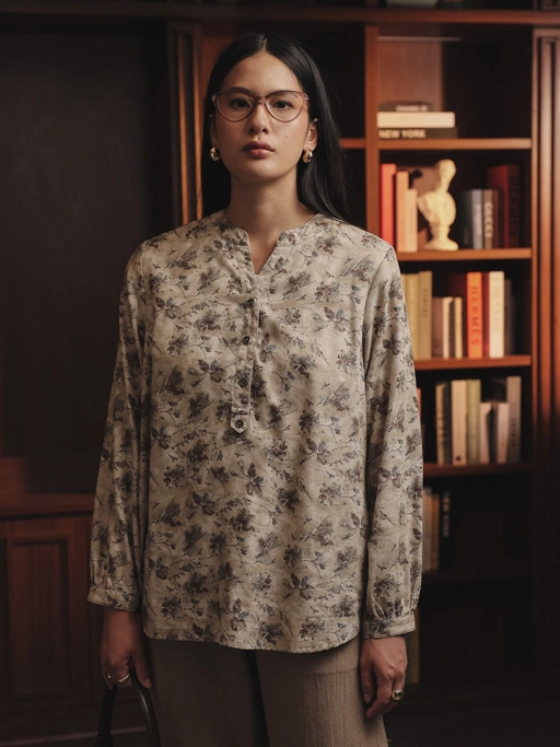 Image of Eiira Blouse