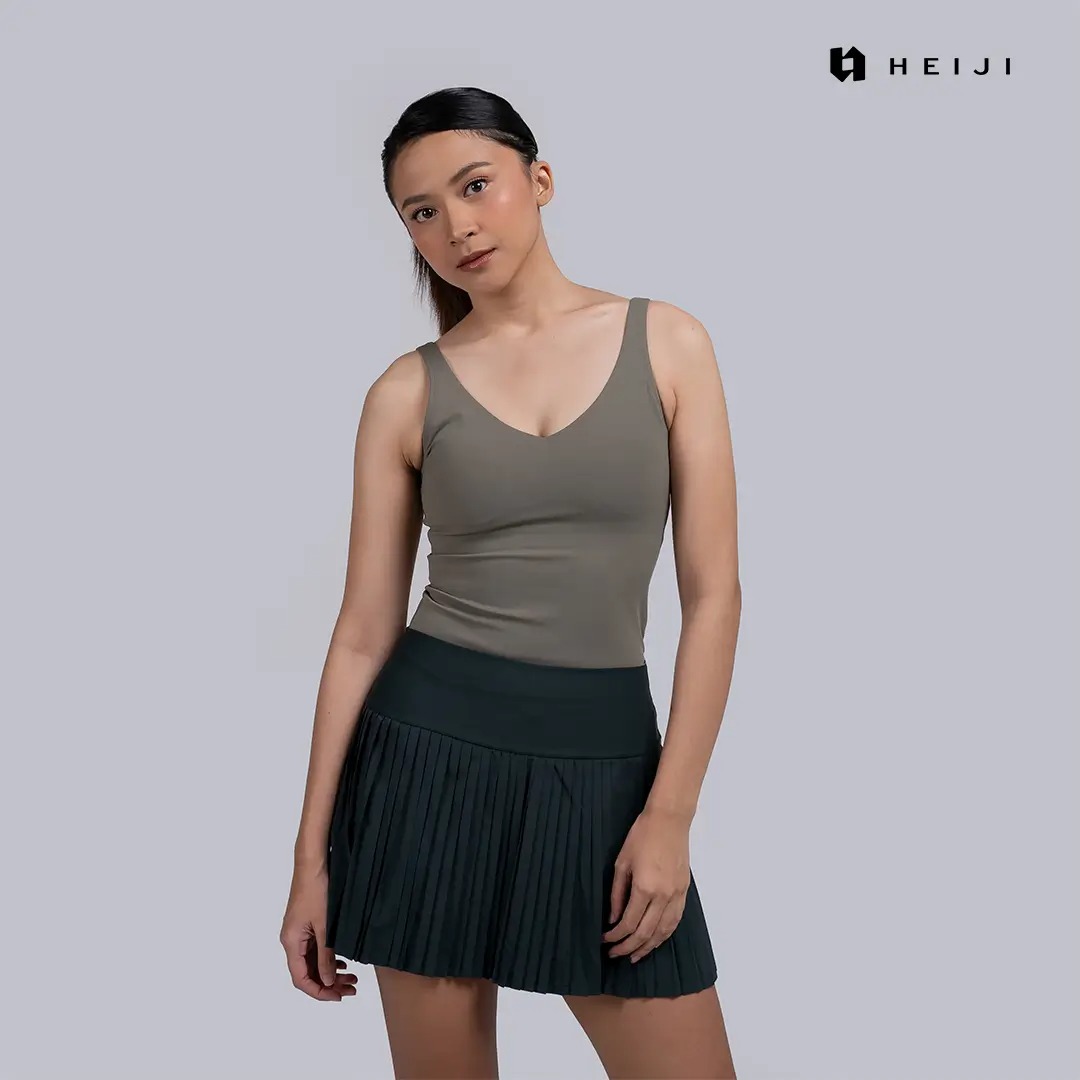 HEIJI - COURT Framing Air Bra Top | Tanktop olahraga wanita lembut tenis padel | Built in bra pad, Seamless Silhoutte & Breathable