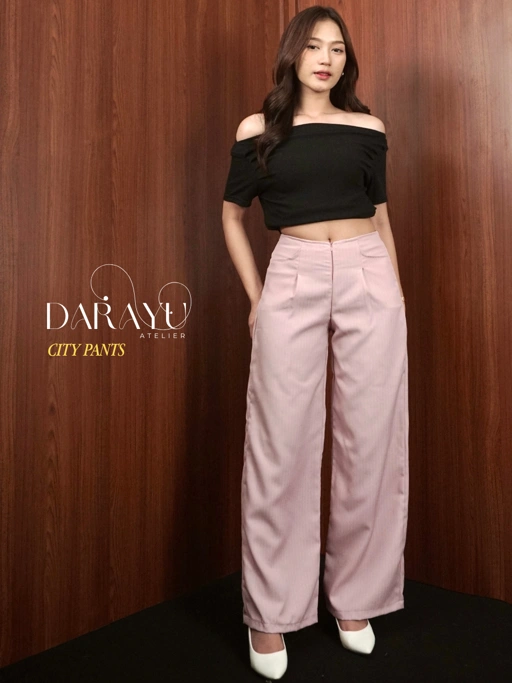 Image of City Pants – Celana Panjang Wanita Kulot Loose Fit | Motif Garis Pinstripe | Bahan Lembut, Cocok untuk Kantor & Kuliah