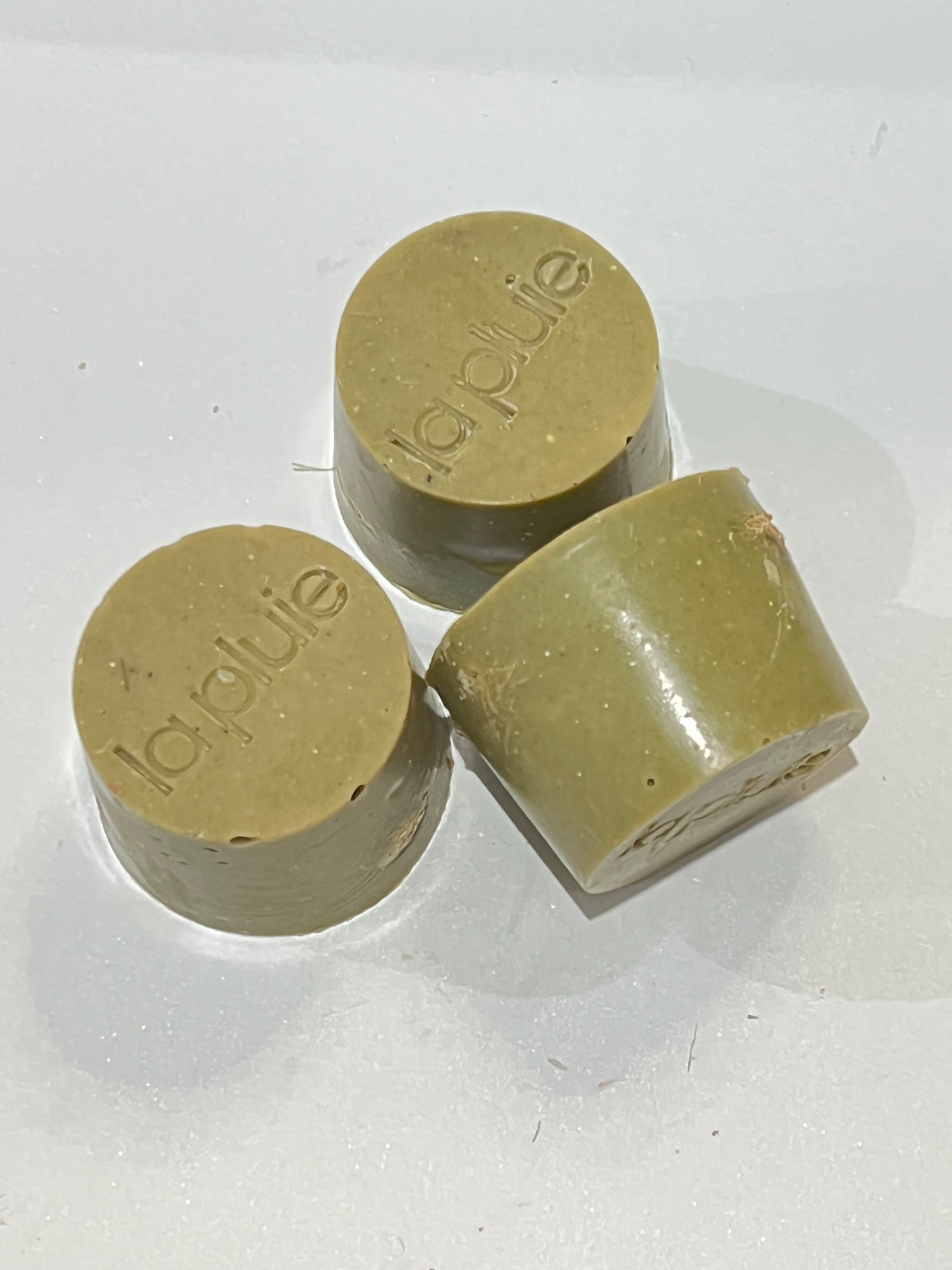 Scented Lovina Soap Bar with Natural Loofah
