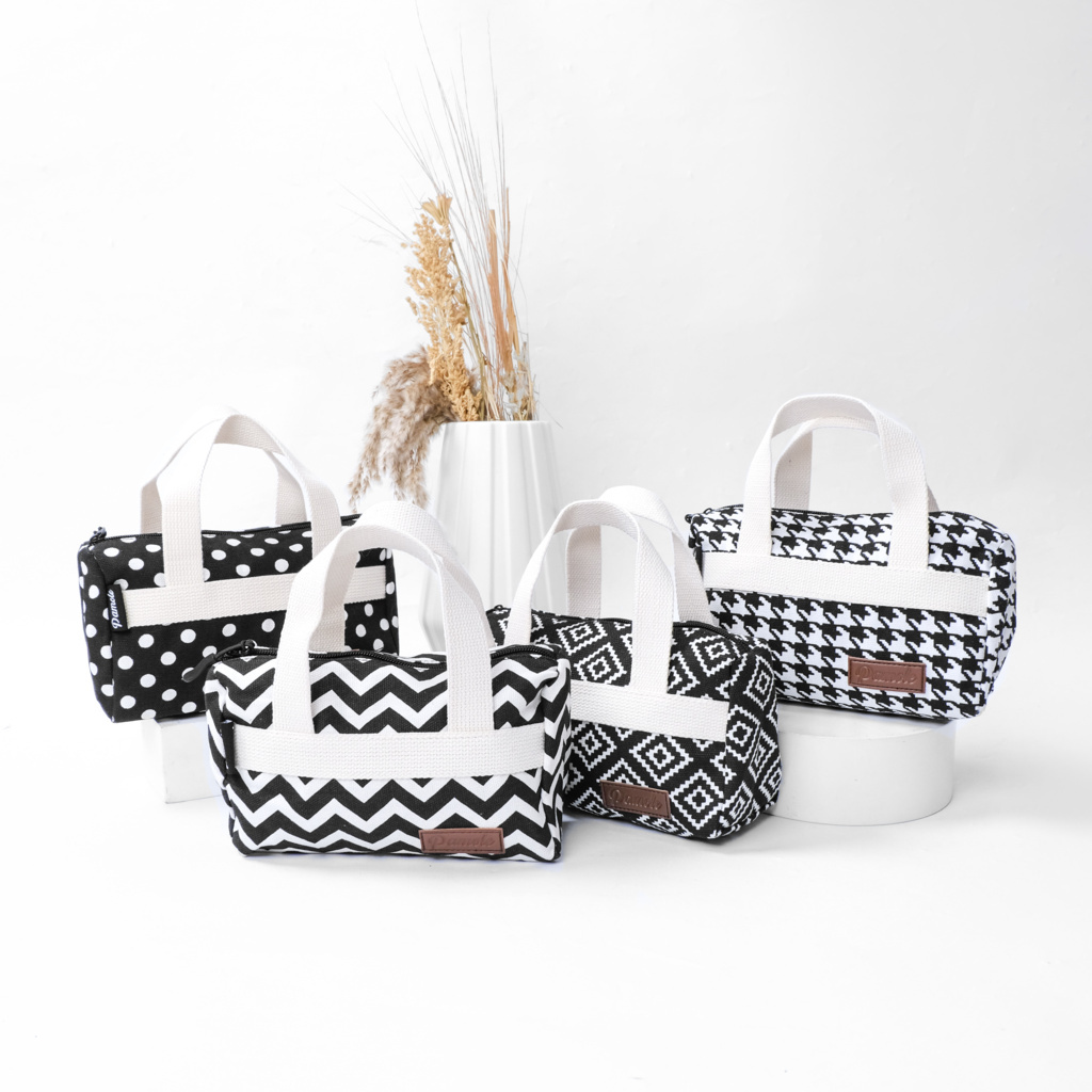 Pamole Pouch Dompet Travelling Bahan Kanvas Penutup Resleting - PMU 3