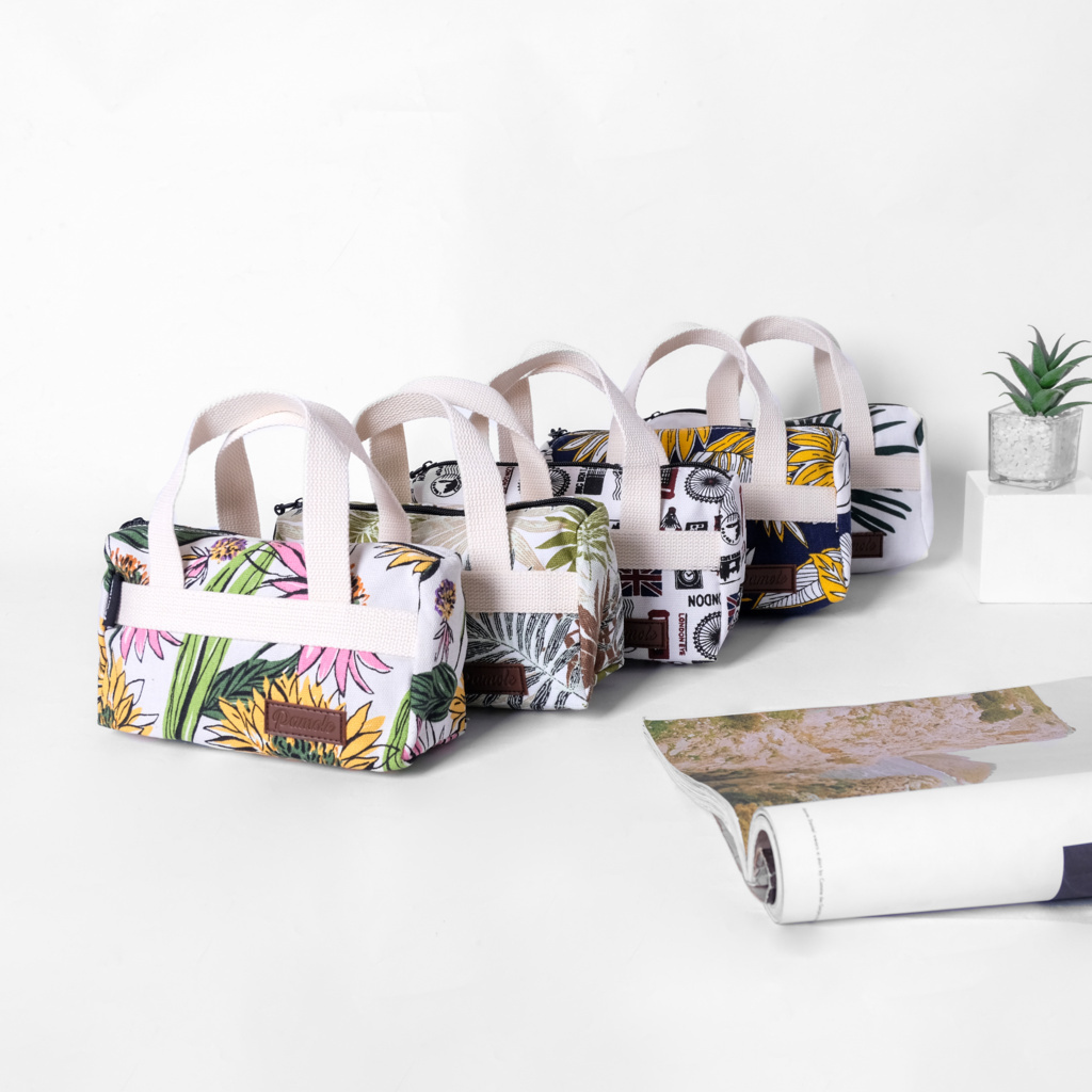 Pamole Pouch Dompet Travelling Bahan Kanvas Penutup Resleting - PMU 2