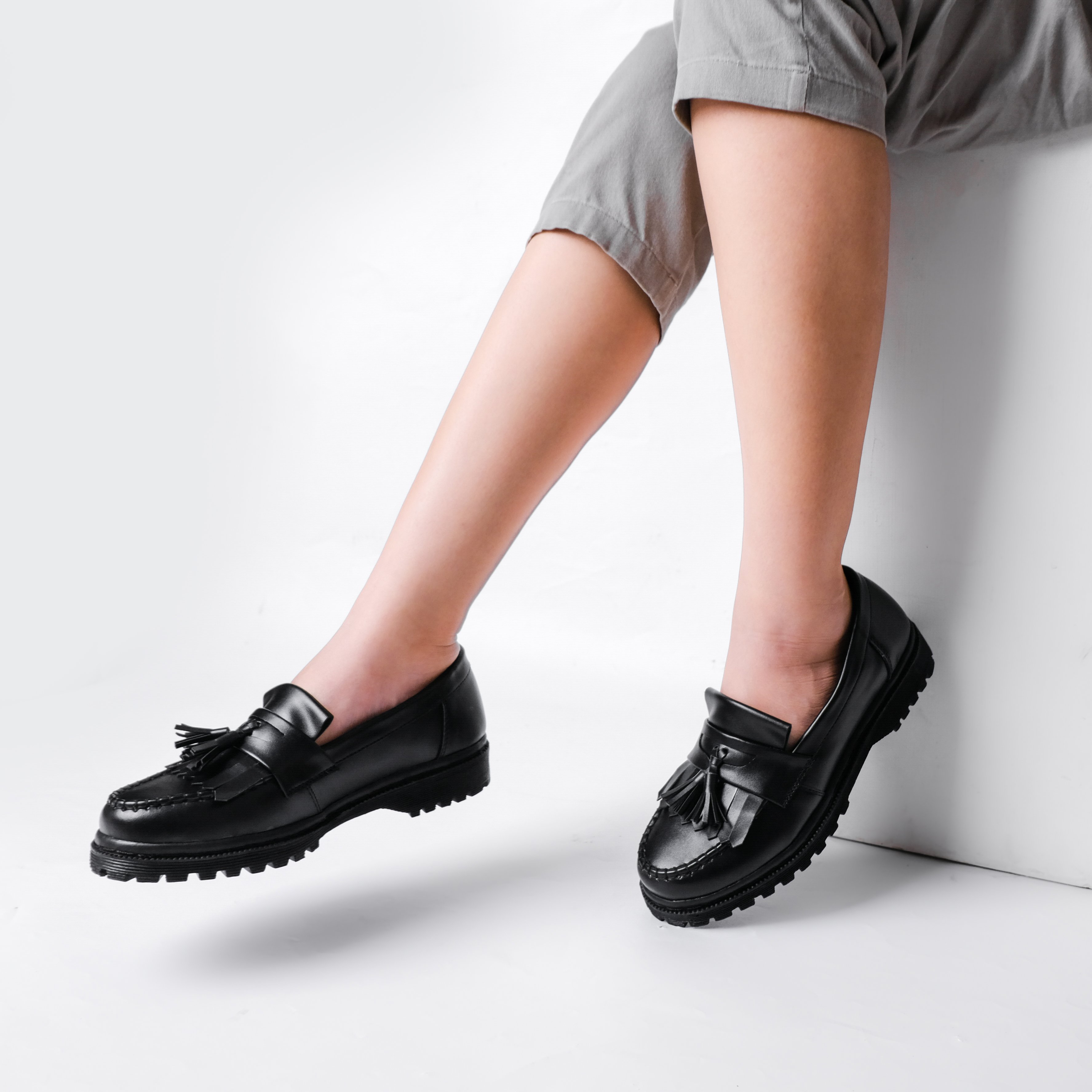 Pamole - Sepatu Loafer Wanita Bahan Kulit Sintetis - Avara Series
