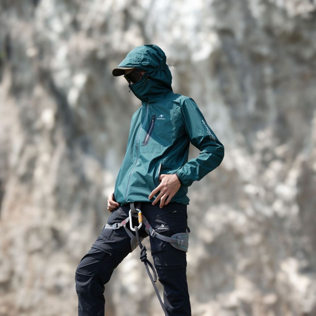 JAKET ULTRALIGHT SERIES LABUAN WILD OUTDOOR 100% waterproof