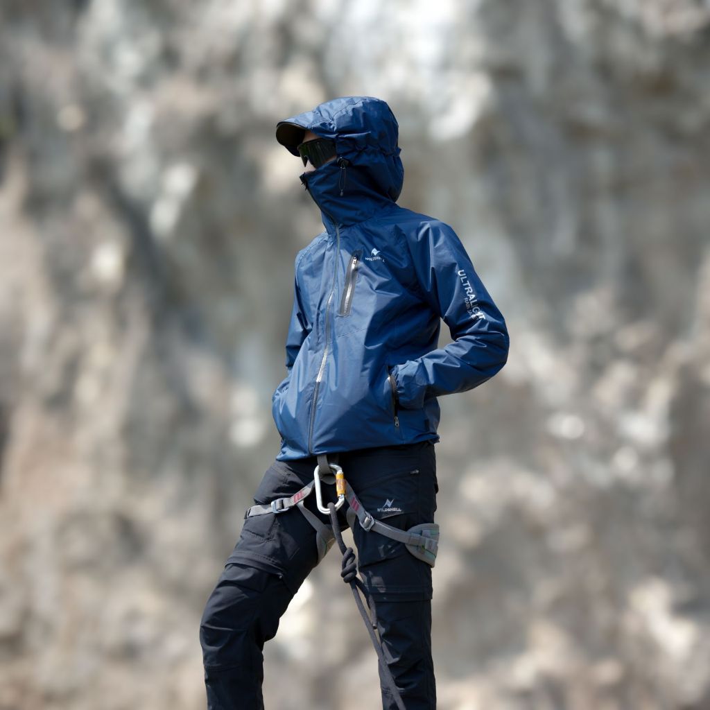JAKET ULTRALIGHT SERIES LABUAN WILD OUTDOOR 100% waterproof