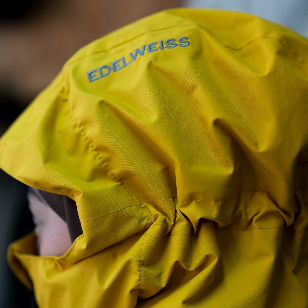 NEW SERIES GORPCORE STYLE JAKET EDELWEIS WILDSHELL SERIES