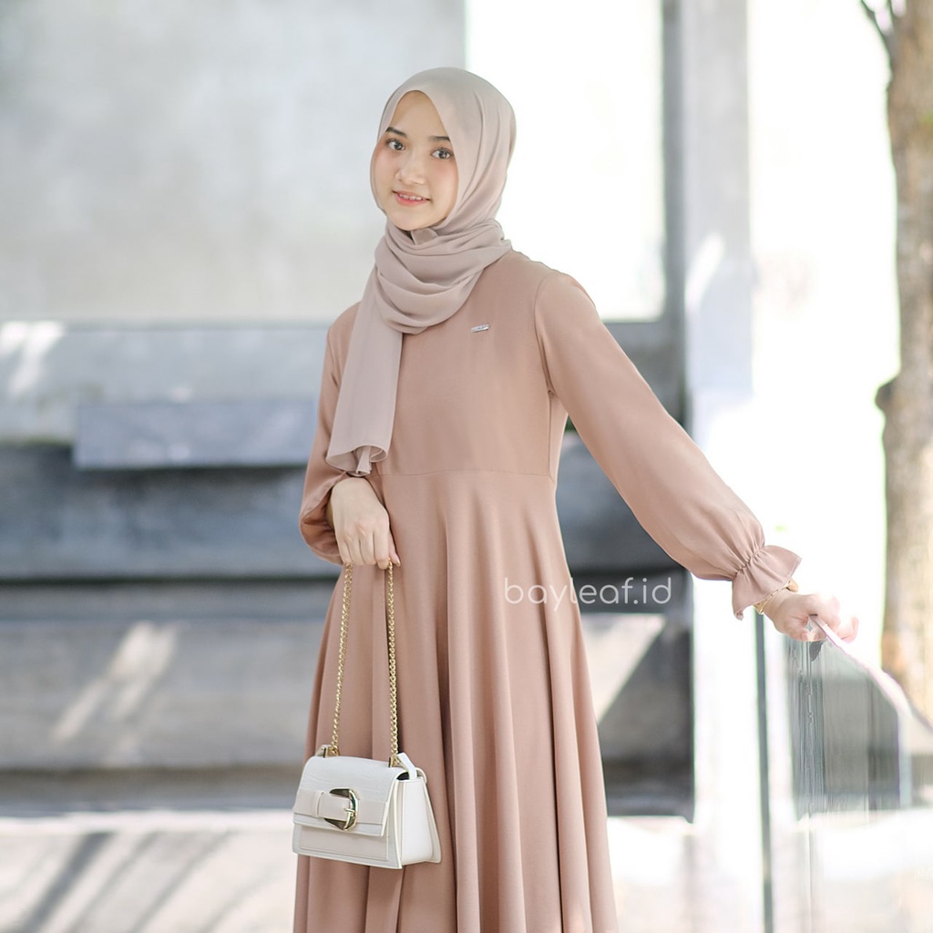 Shakila Long Sleeve Maxi Dress