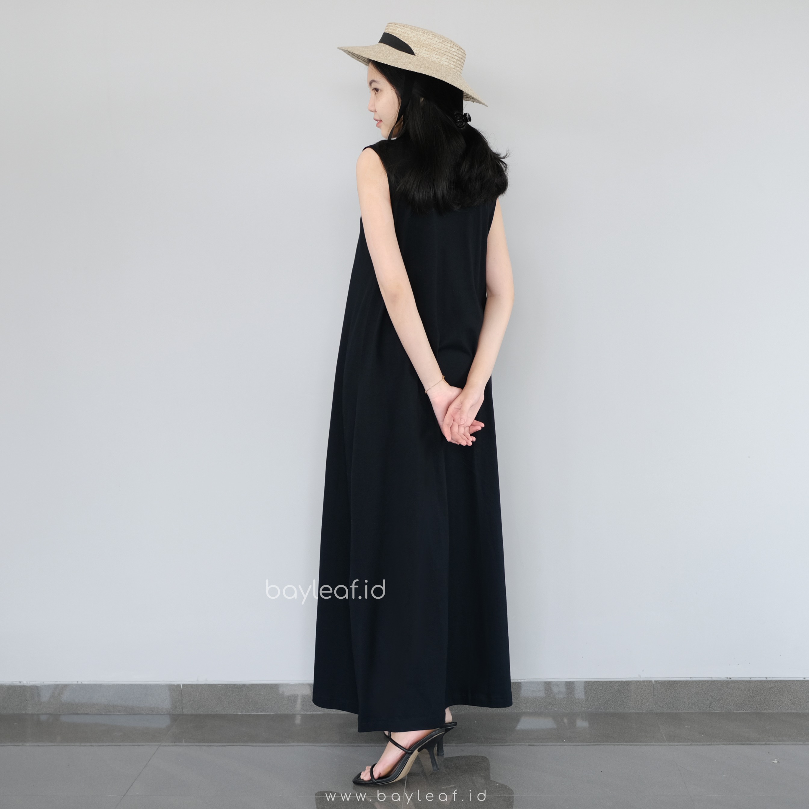 Gina Inner Maxi Dress Katun Tanpa Lengan