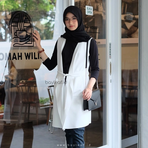 Shreya Vest Outer Scuba