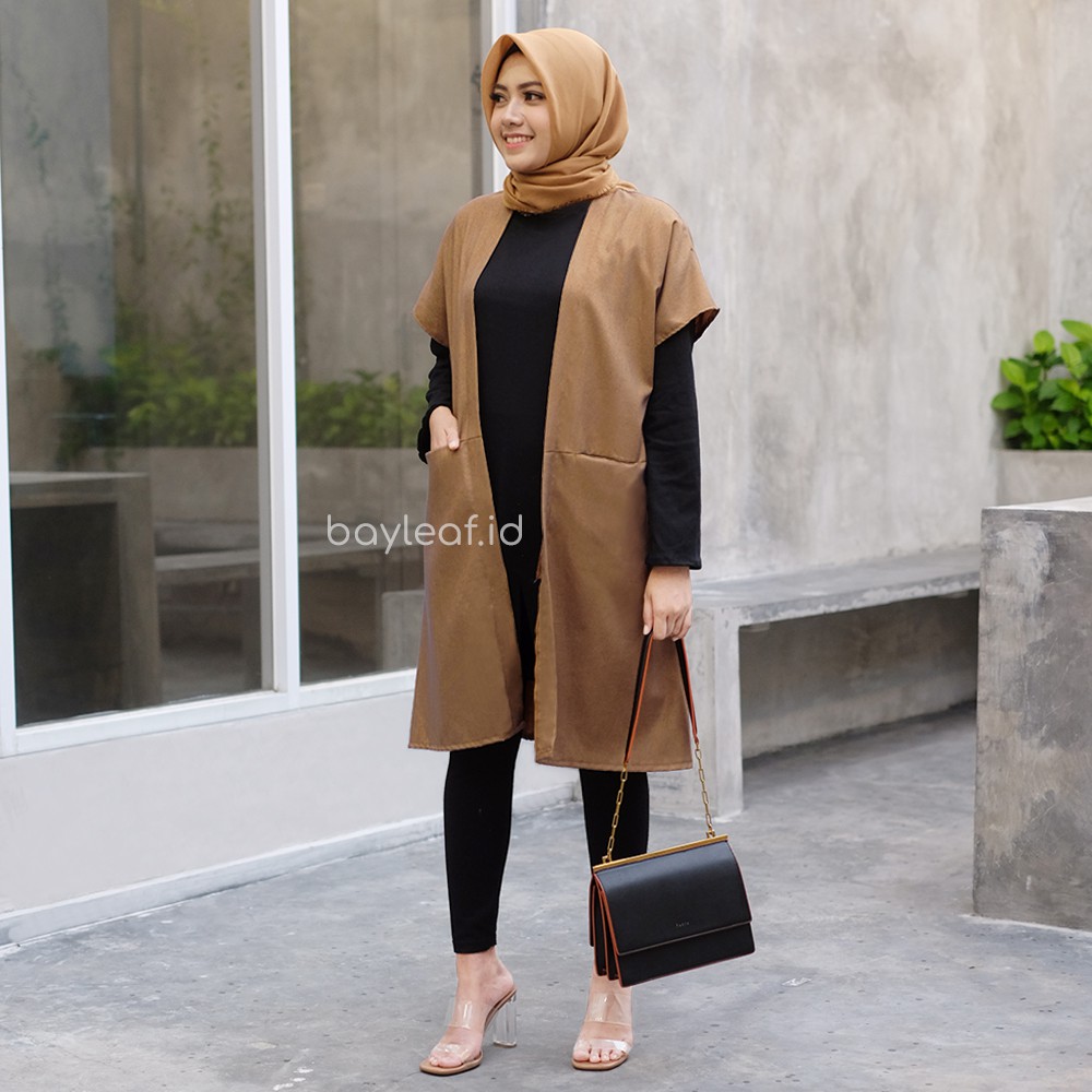 Chloe Outer Katun Lengan Pendek