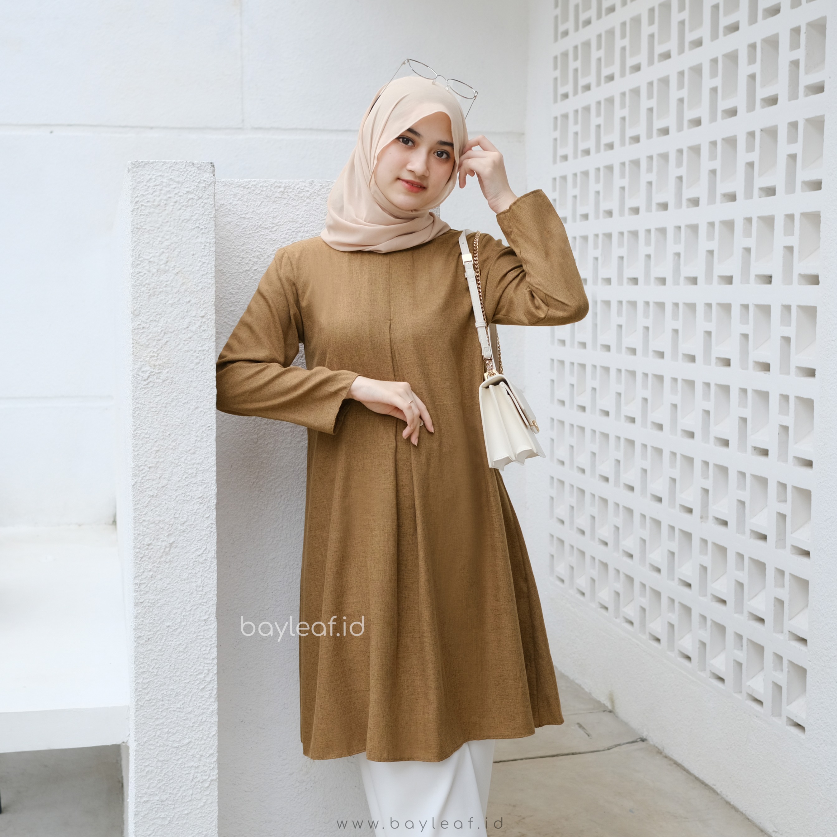  Ellen Basic Tunik Elegan Lengan Panjang Bahan Katun
