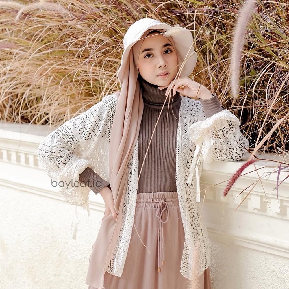 Denada Inner Rajut Turtleneck Lengan Panjang